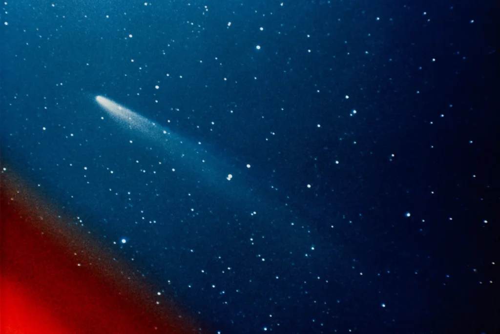 fotografía colorida del Cometa Kohoutek